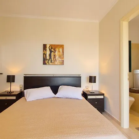 Villa Sleeps 4