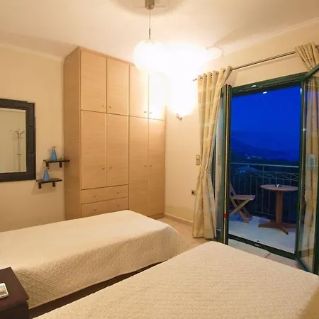 Sleeps 4 Karavádosz